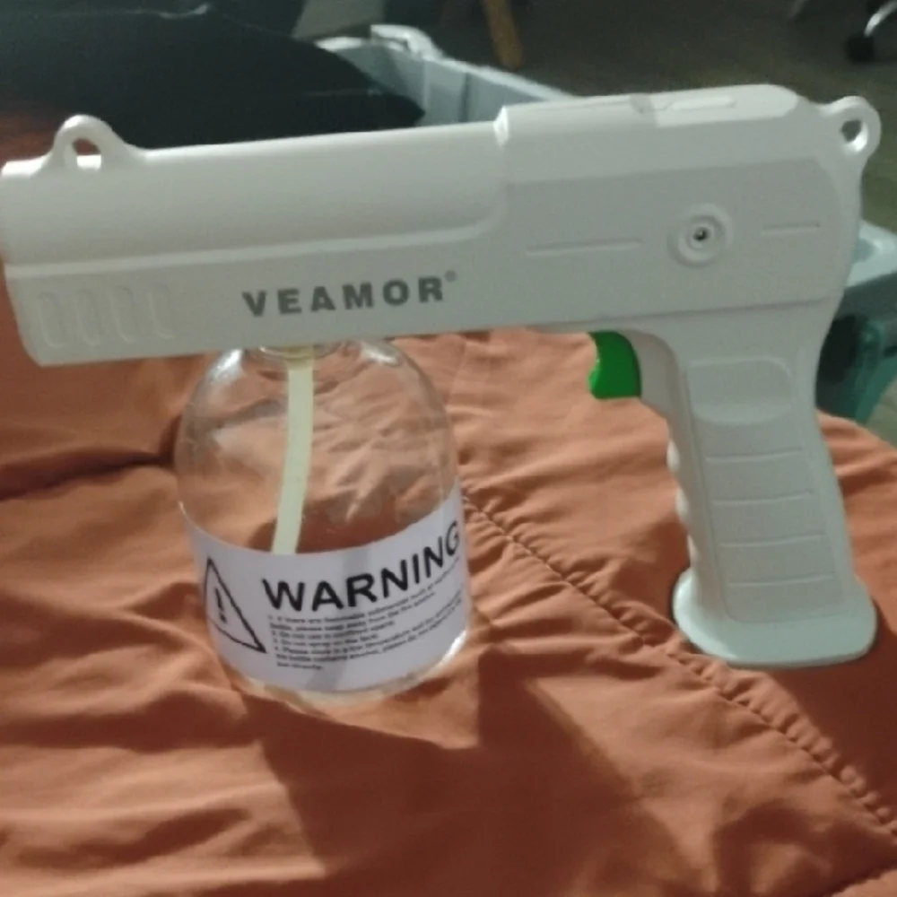 White and Green VR Spray Gun